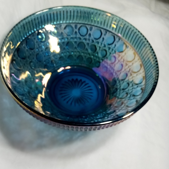Iridescent "Windsor Blue Carnival" Glass Large Serving Decorative Bowl - Picture 10 of 11